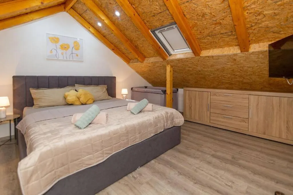 Holiday Home Toni Kastel Stari Villa