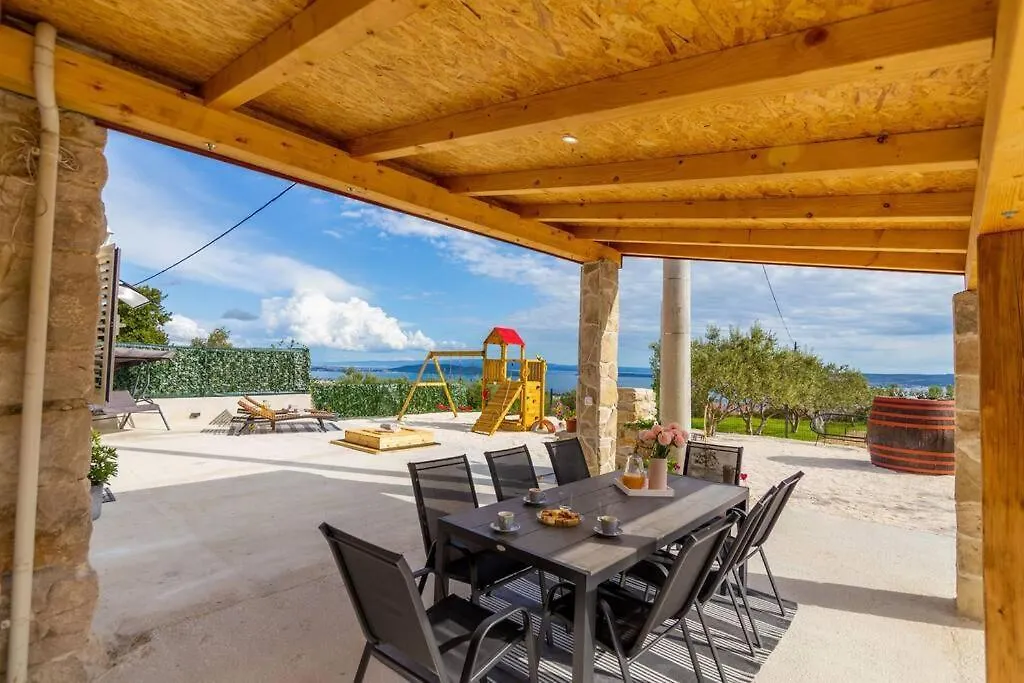 Holiday Home Toni Kastel Stari Croatia