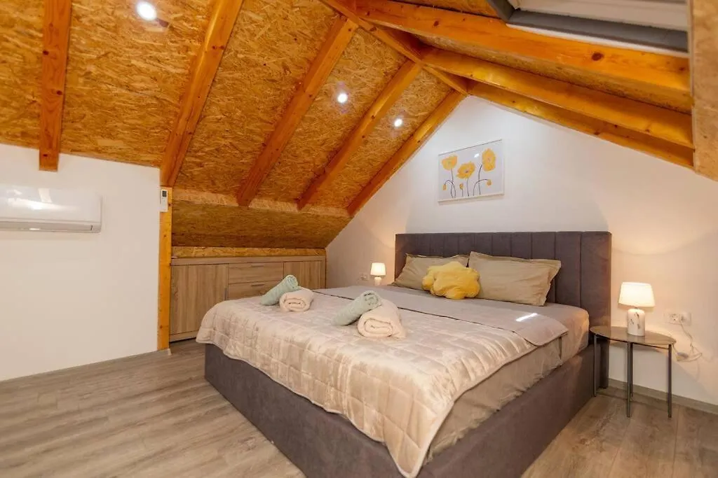 Holiday Home Toni Kastel Stari 0*,  Croatia