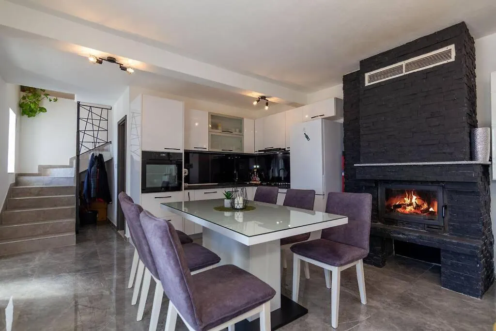 Villa Holiday Home Toni Kastel Stari