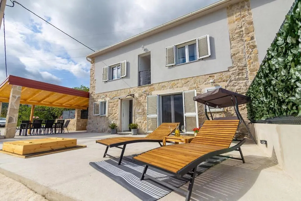 Villa Holiday Home Toni Kastel Stari
