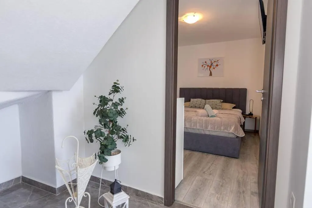 Holiday Home Toni Kastel Stari